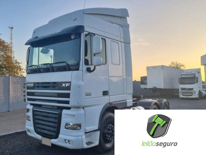 LOTE 015 DAF XF-105 460 2015